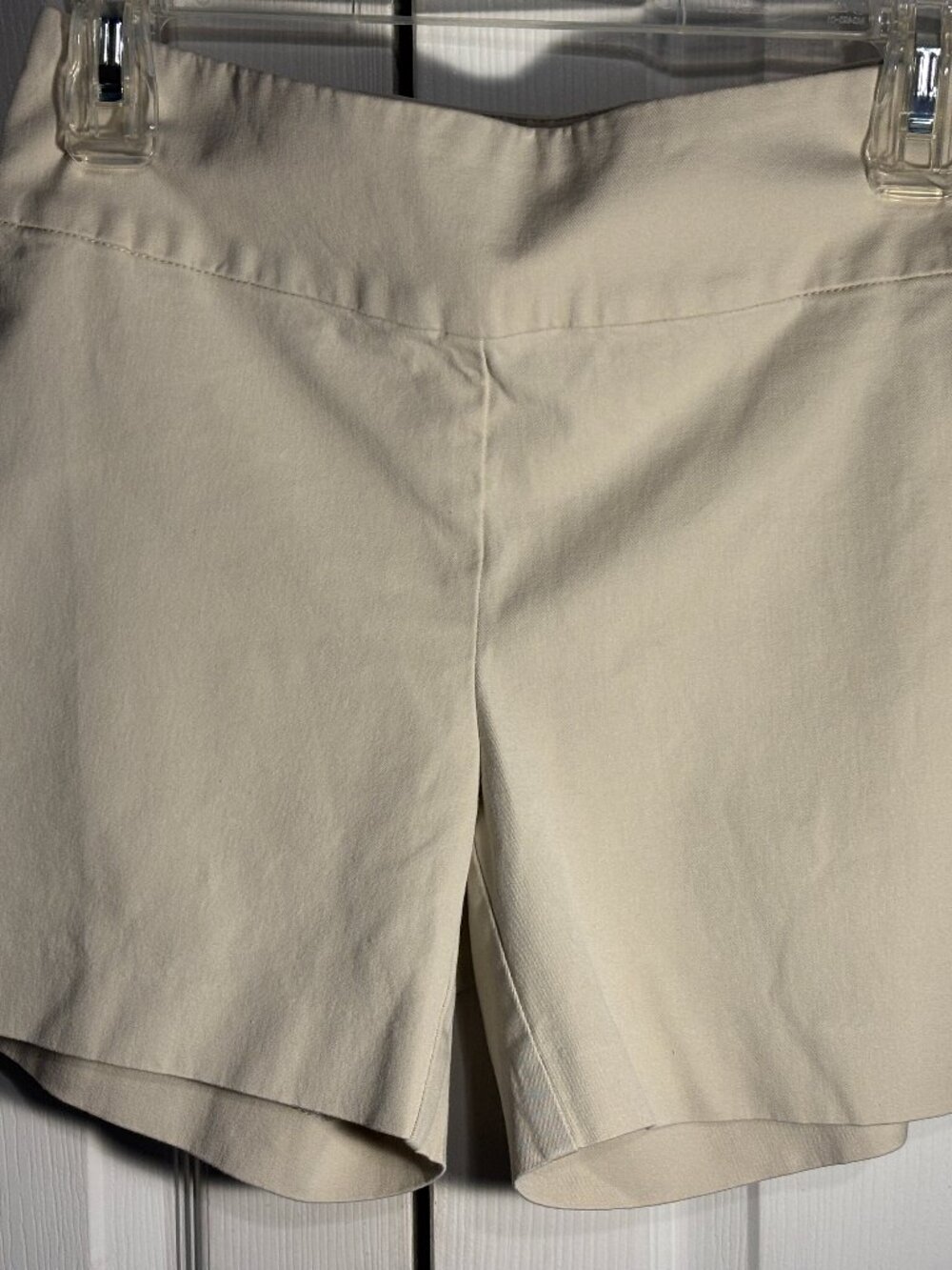Boston Proper Womens Shorts Sz 4 Tan Stretchy Wide Waistband